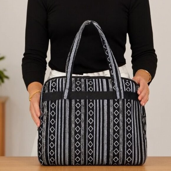 NEW Weekender Overnight Aztec Print Travel Bag - Picture 3 of 5